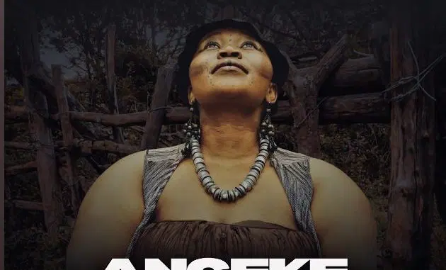 Thabie Ngethe – Angeke Balunge Ft DeeJaY Sthesh